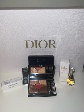 Dior 2025 Limited Edition Coral Riviera Eyeshadow Palette